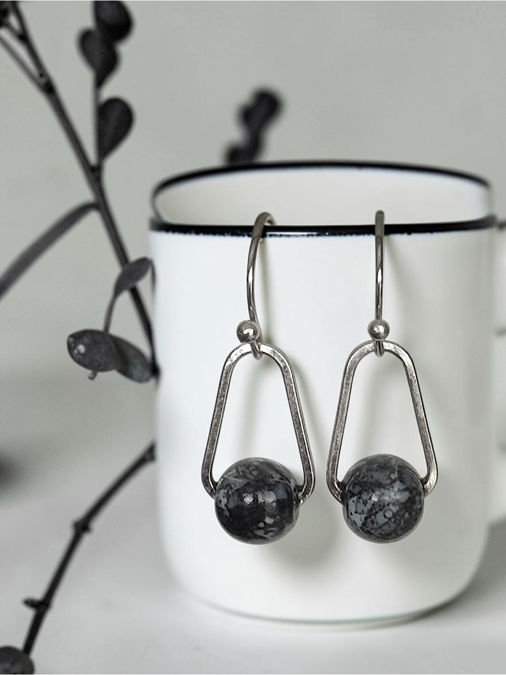 5 For $25💫Black Marbled Snowflake Glass Bead Drop Earrings Dangles